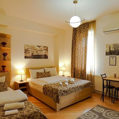 Check-In Hotel Tbilisi Eksteriør bilde