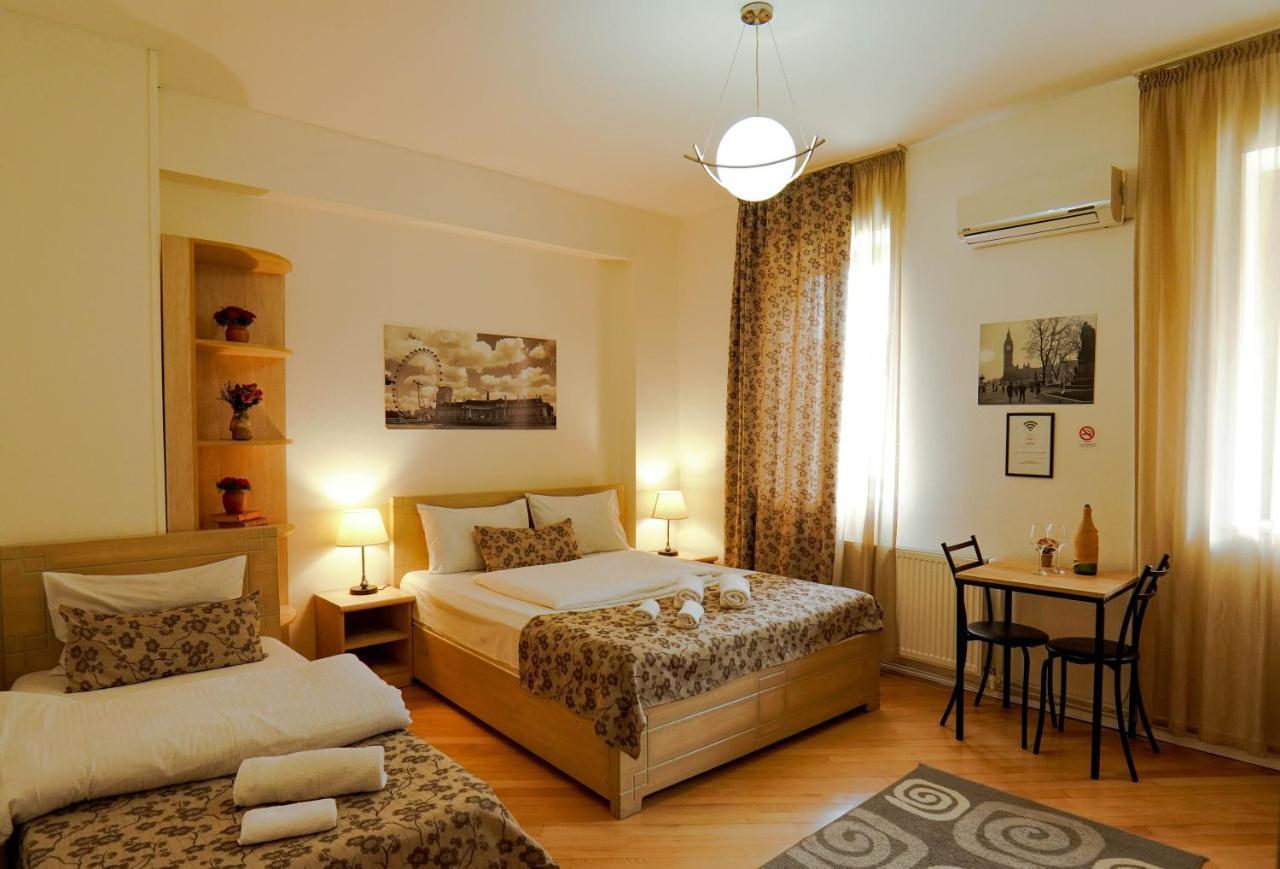 Check-In Hotel Tbilisi Eksteriør bilde